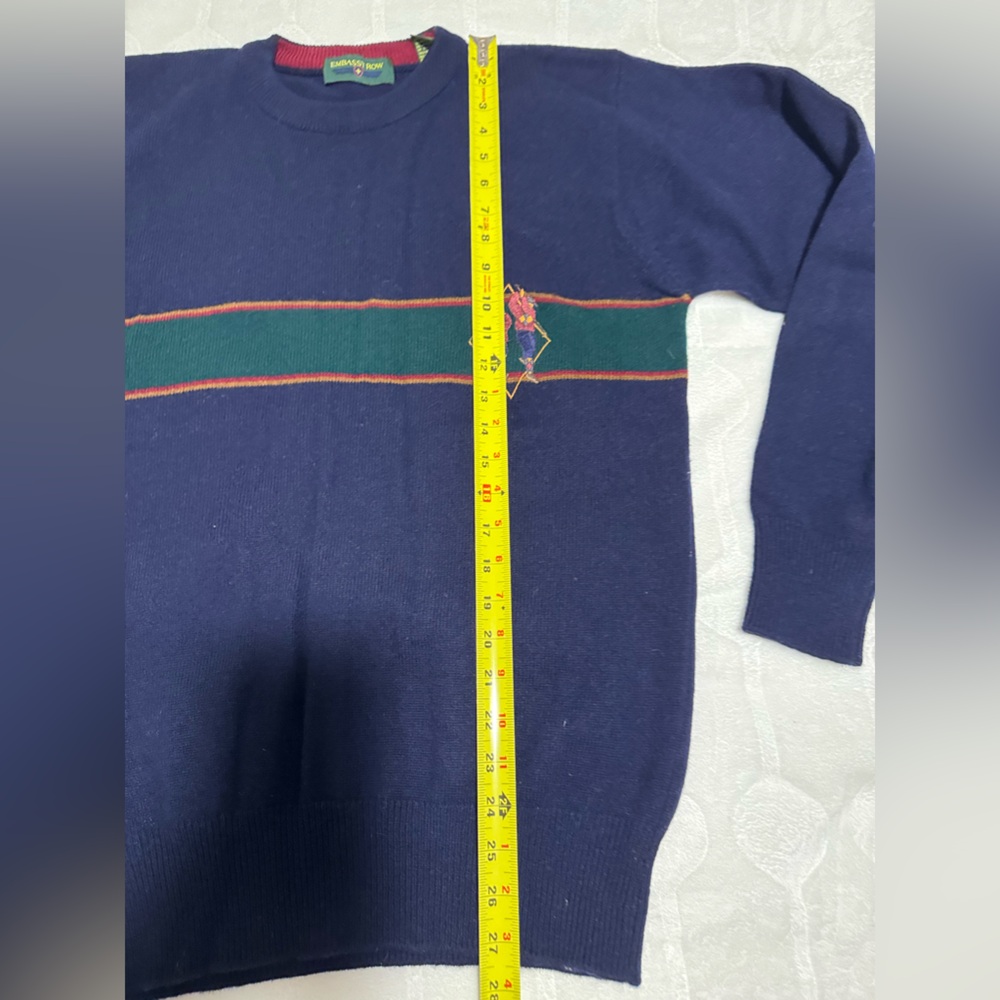 Vintage 90s Embassy Row golf navy blue Row 100% Lambswool Crewneck Sweater